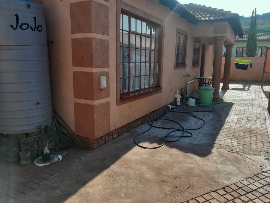 3 Bedroom Property for Sale in Geelhoutpark North West